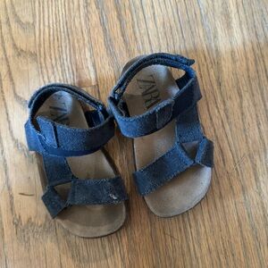 Zara sandals size 21